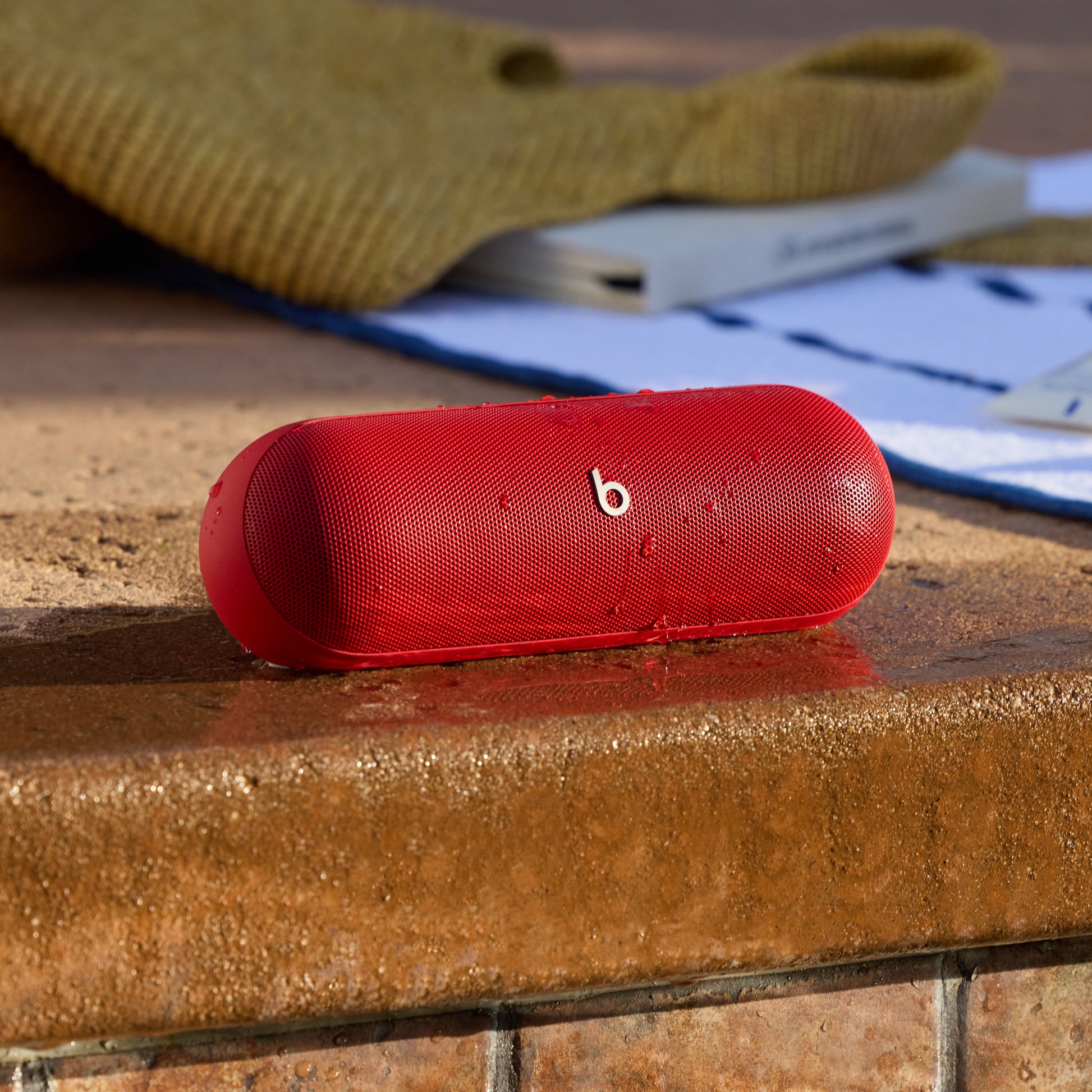 Beats Pill Rojo audaz 5